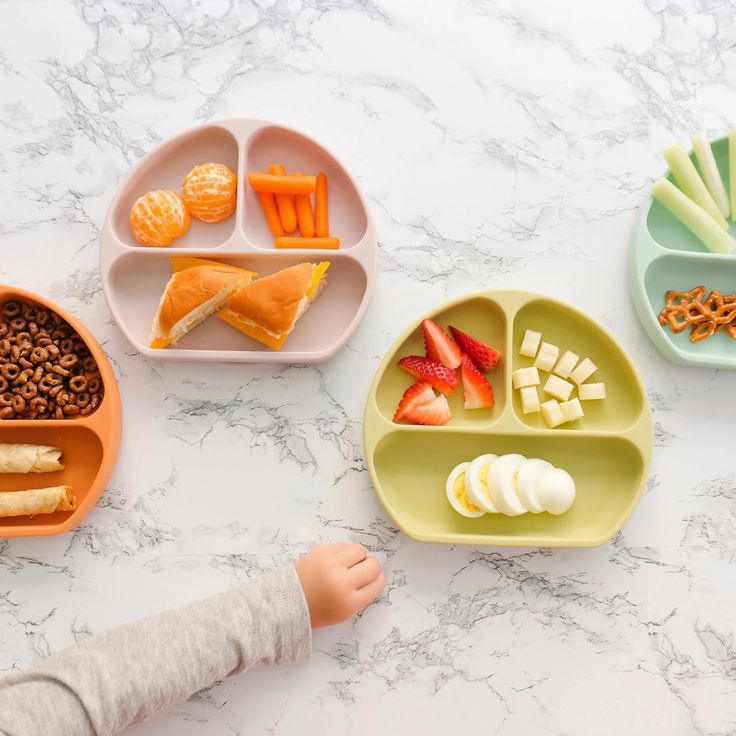 cho bé ăn trái cây thay vì nước ép